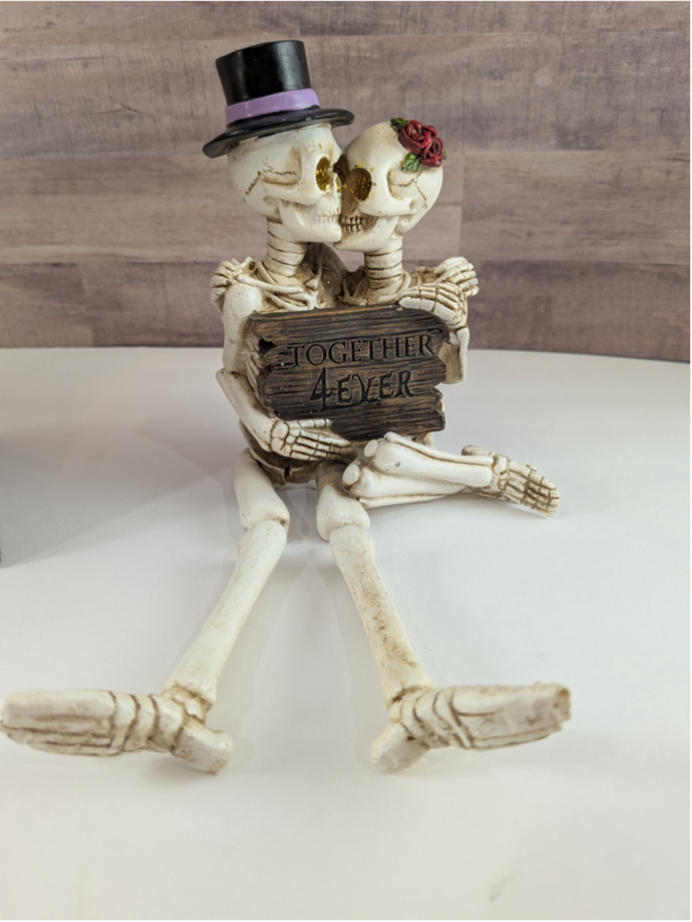 Cracker Barrel Skeleton Couple Shelf Sitter Halloween Decor